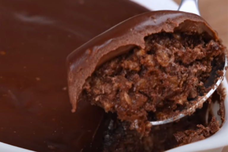 Bolo de Cacau com Aveia