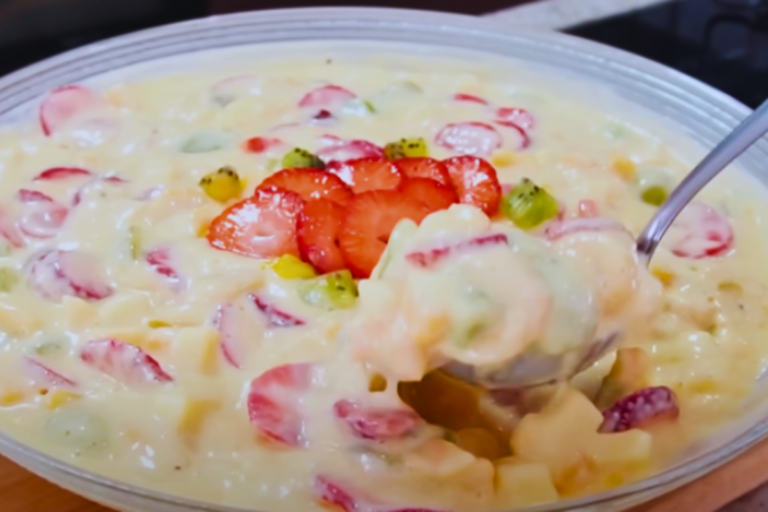 Salada de Frutas Cremosa