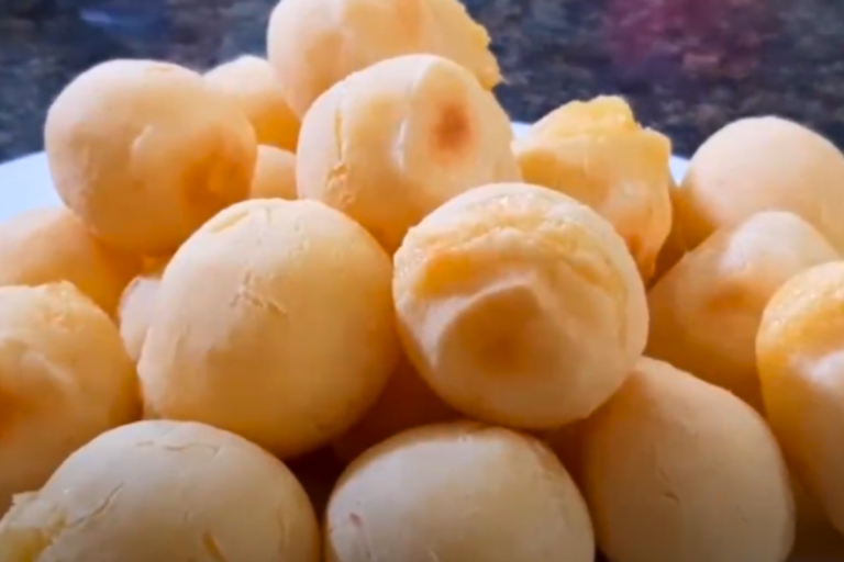 Bolinho de Queijo com 2 Ingredientes