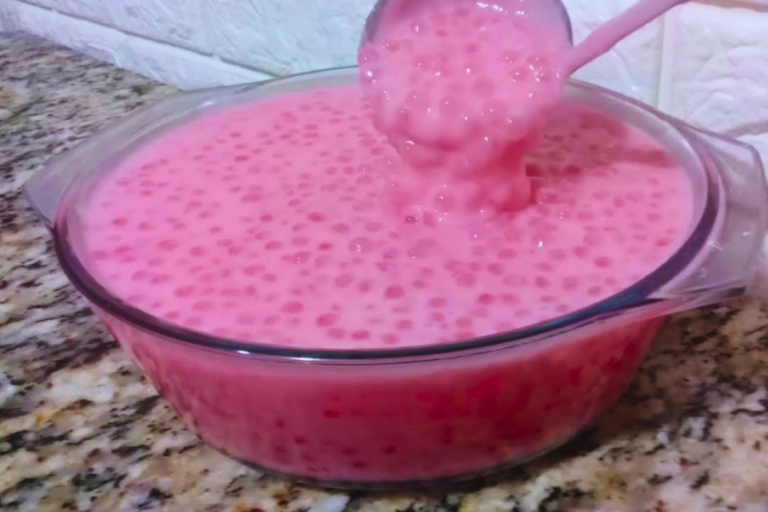 Sagu-Mousse de Morango