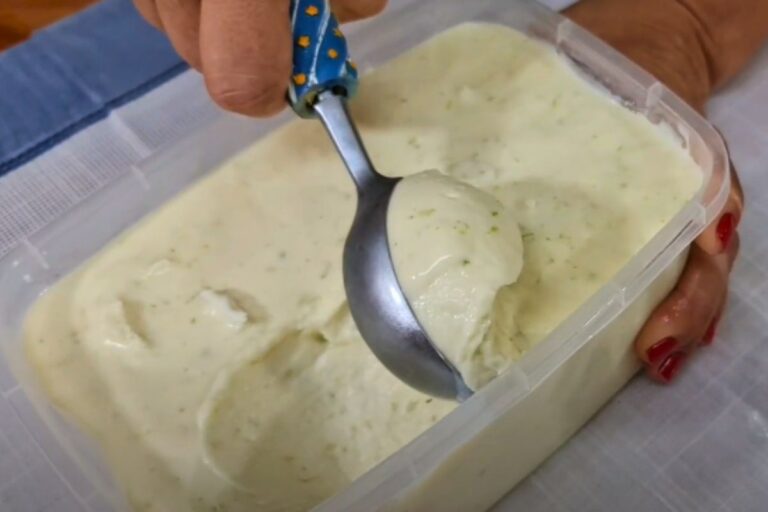 Sorvete de Limão Cremoso